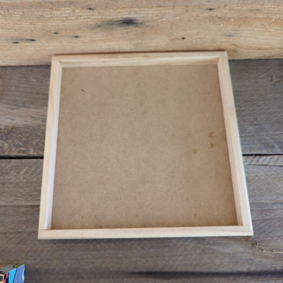 Melissa & Doug - Wooden Cube Puzzle - Create 6 Pet Scenes - 16 Pieces - ages 3+ - Picture 3 of 7